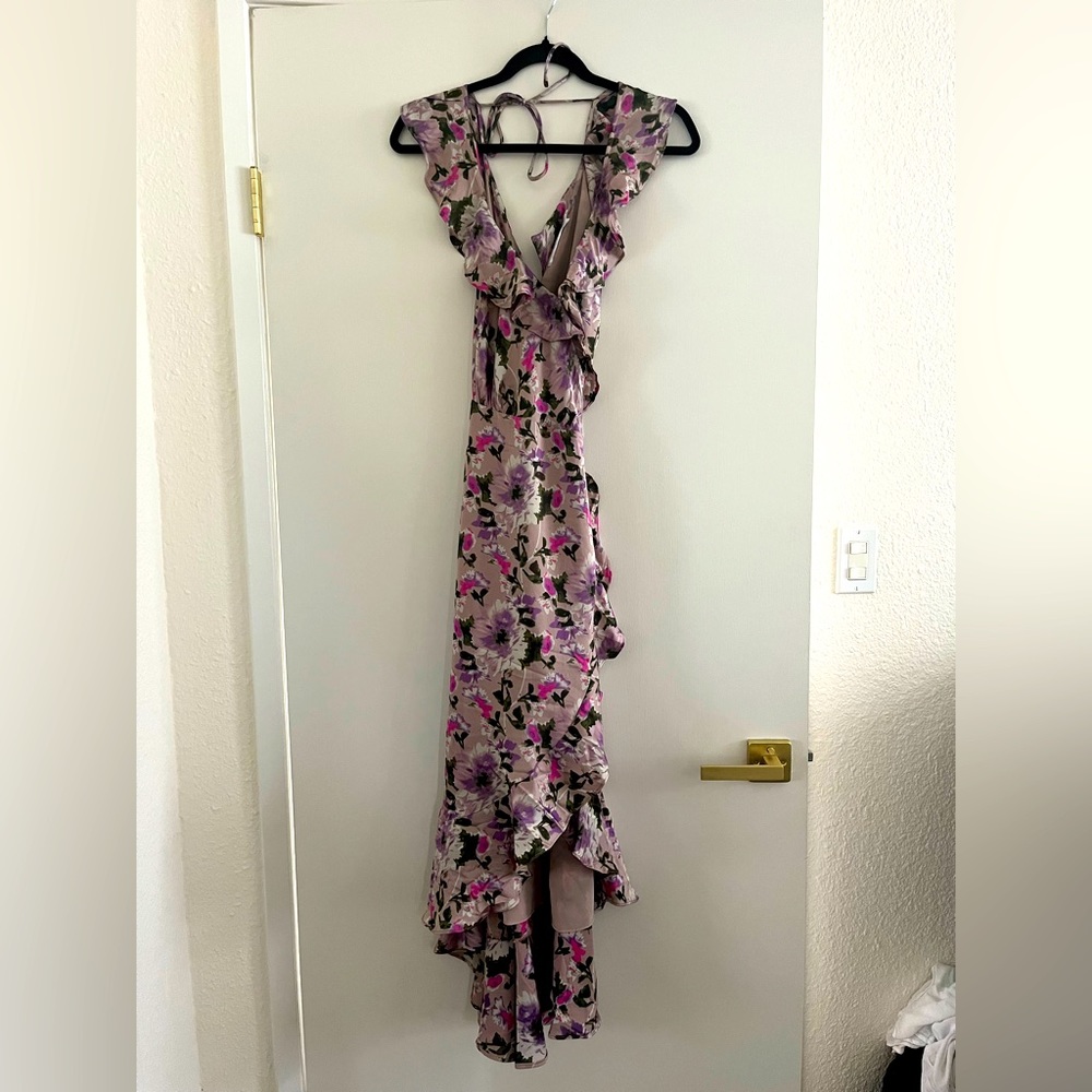ASTR the Label - Lilac Floral Wrap Dress in Size Large